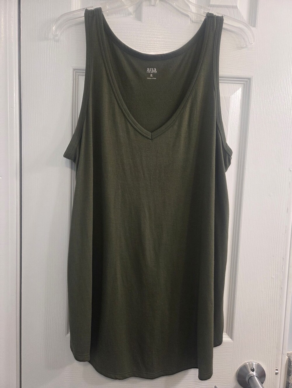 a.n.a Olive Green V-Neck Tank Dress Top For Layering Womens XL